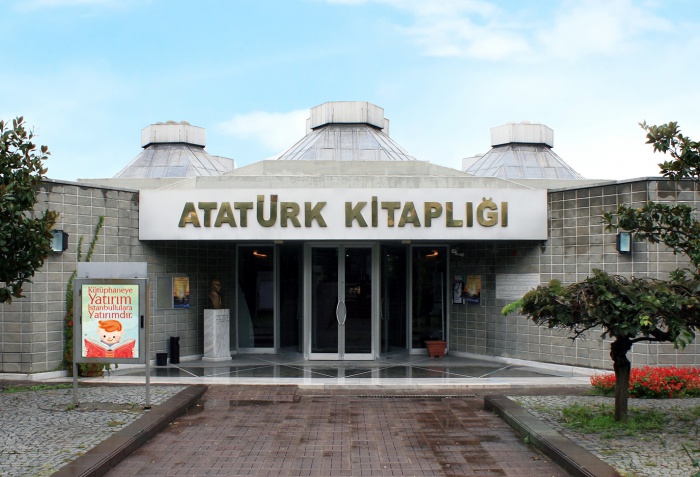 Atatürk-kitaplığı
