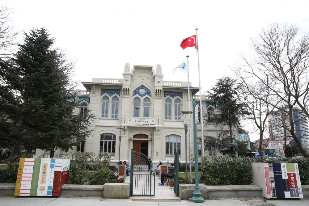 Kadıköy-Belediyesi-Tarih-Edebiyat-Sanat-Kütüphanesi-ve-Kültür-Merkezi