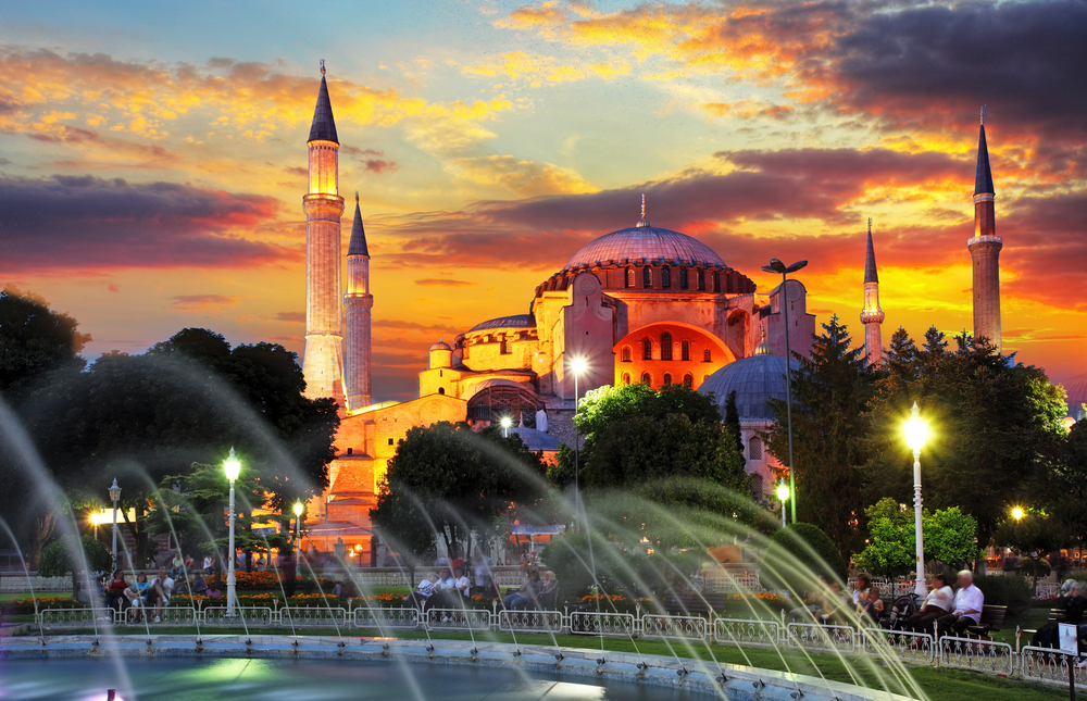 İstanbul’da Mutlaka Görmeniz Gereken 10 Tarihi Yapı