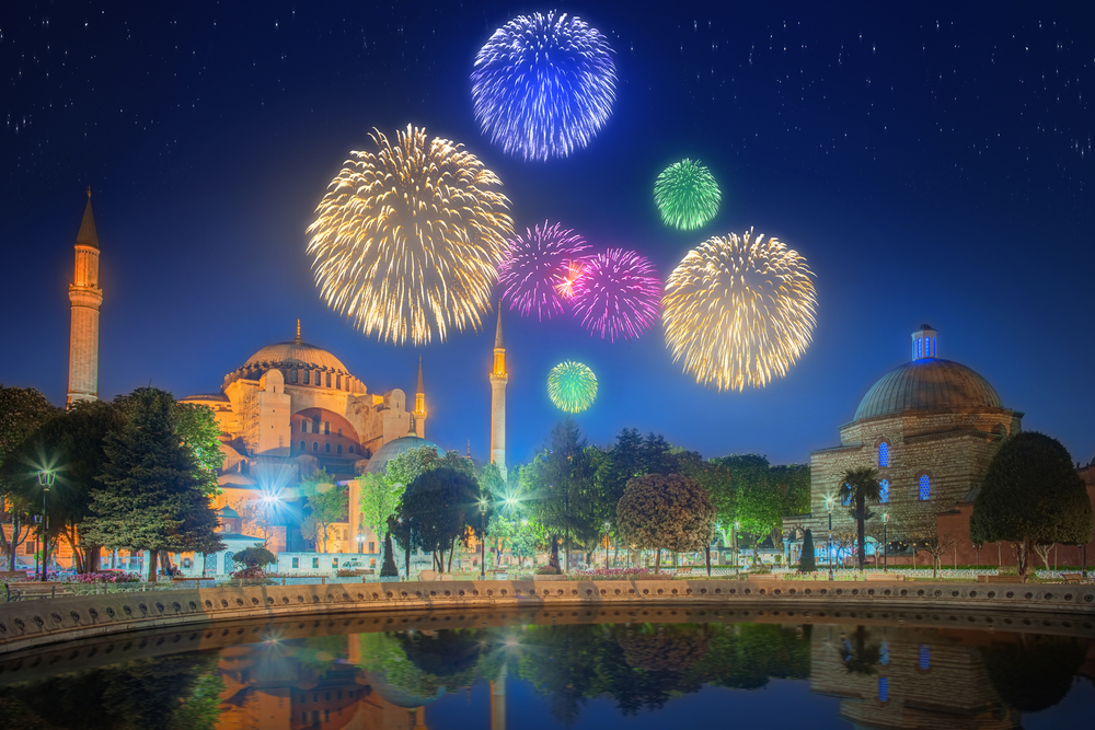 Osmanlı'dan Cumhuriyete Yılbaşı Kutlamaları