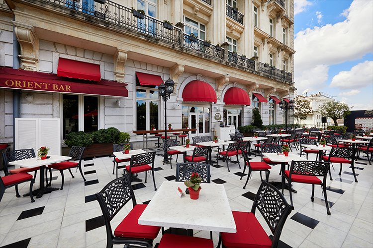The Address for a Pleasant Cocktail Experience in İstanbul: Orient Terrace