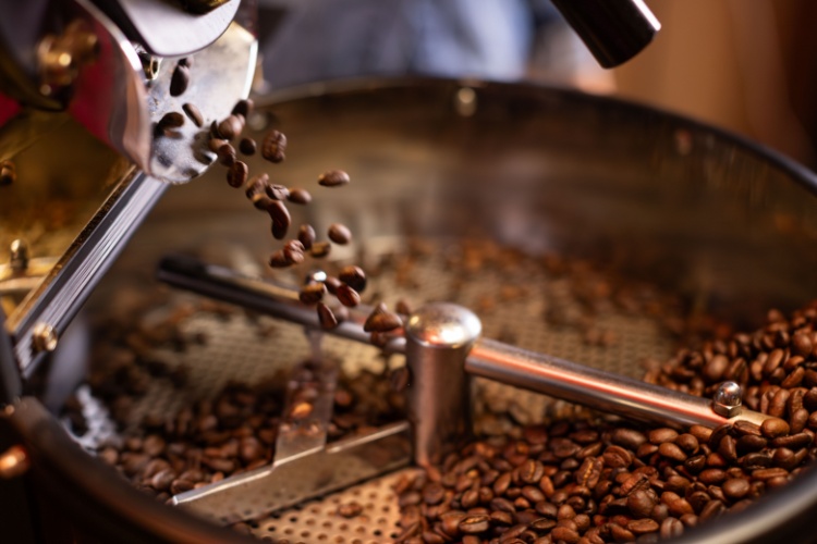 Aromatic Notes: Harvesting, Blending and Roasting