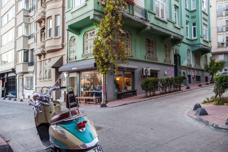 Tünel'den Cihangir'e Sanatın İzleri