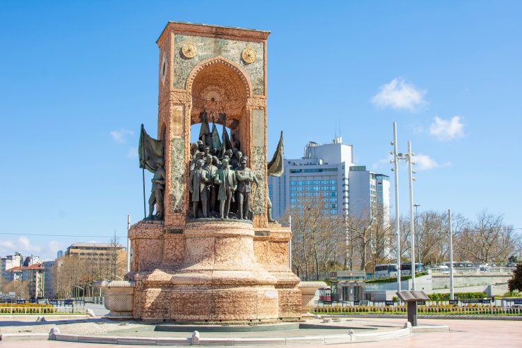 Şehrin Kalbinde Eşsiz Bir Lokasyon