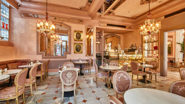 Patisserie de Pera’da Kahve ve Tatlının Birbirini Tamamlayan Dünyası