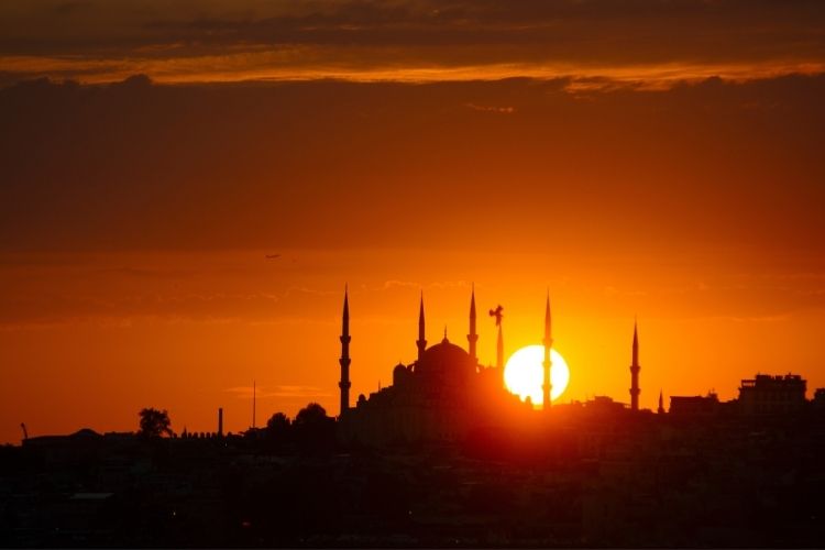 The Sunset Ritual and the Serenity of Terraces